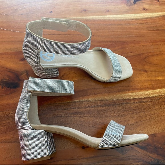 Wishbone - Picture 1 of 7